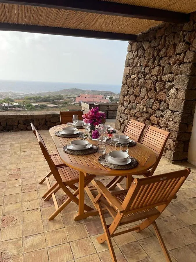 Villa Terraimari à Pantelleria